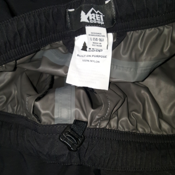 Black REI pants - Picture 6 of 8